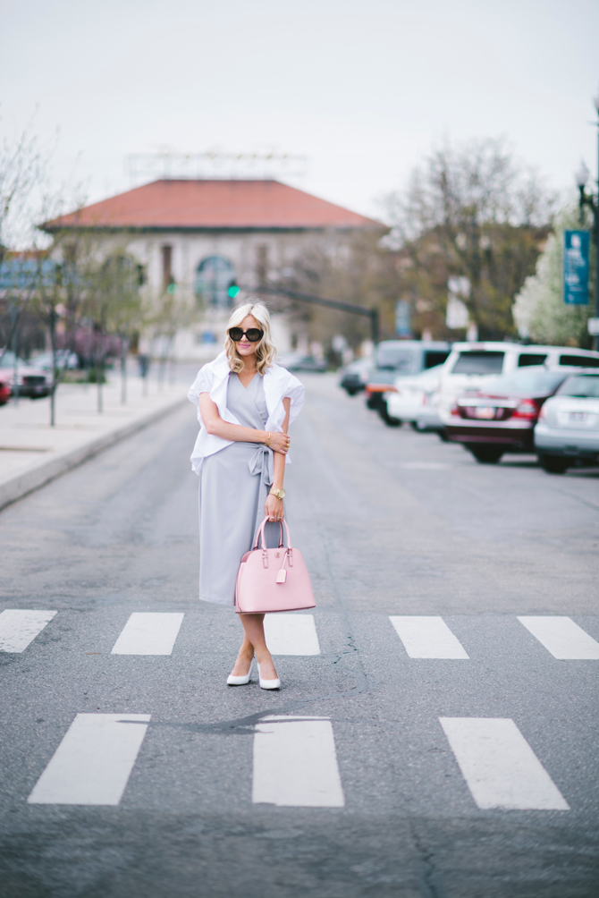 LittleMissFearless_modest gray dress pink tory burch bag 1