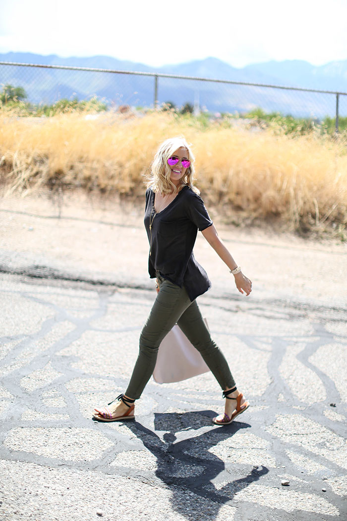 Sidewalk Surfers - Little Miss Fearless  Casual outfits, Fashion, Spring  outfits