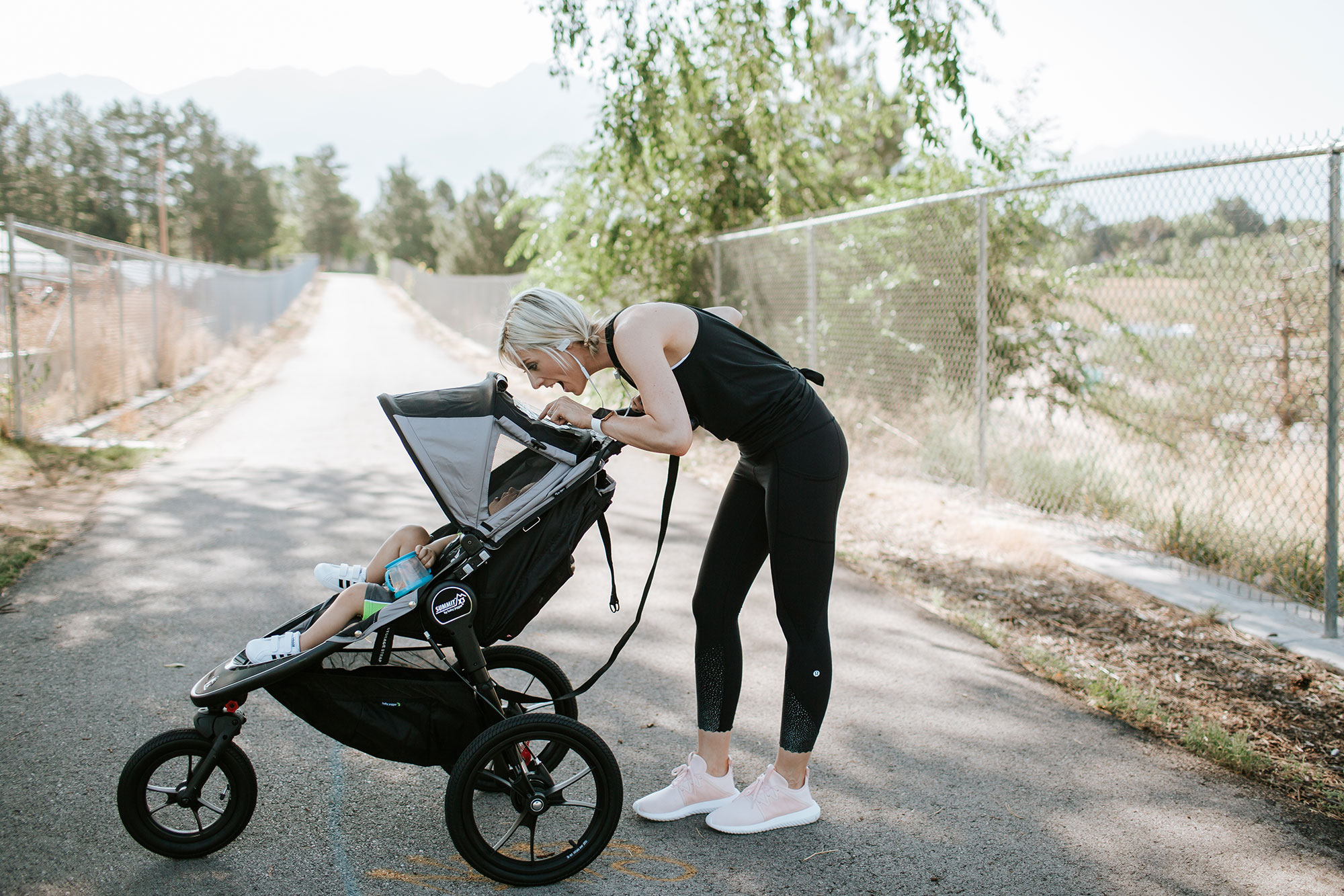 3 Simple Habits of Fit and Healthy Moms | Little Miss Fearless