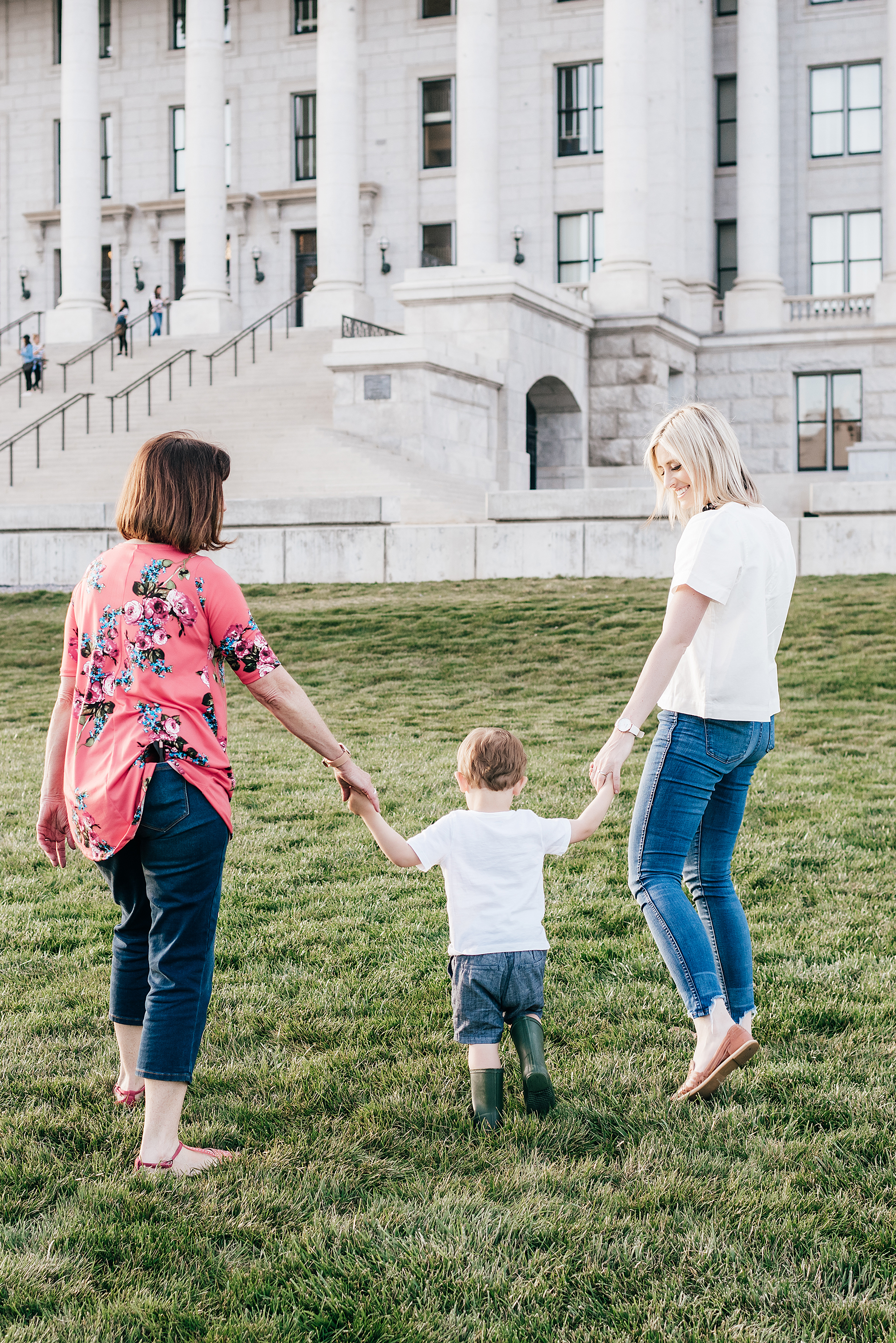 Meaningful Mothers Day Gift Ideas For The Mom Who Is Always Giving | Little Miss Fearless